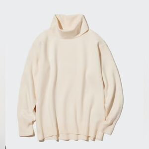 3D knitted soufflé yarn long sleeve sweater